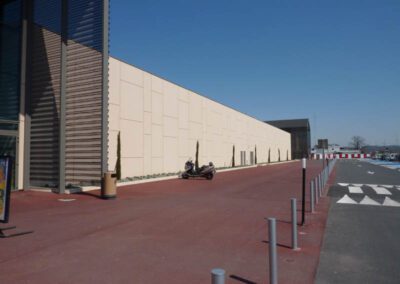 LECLERC Villefranche Rouergue Façades béton sablé