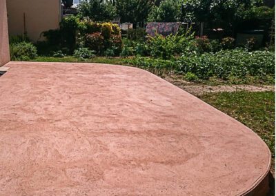 Terrasse béton coloré